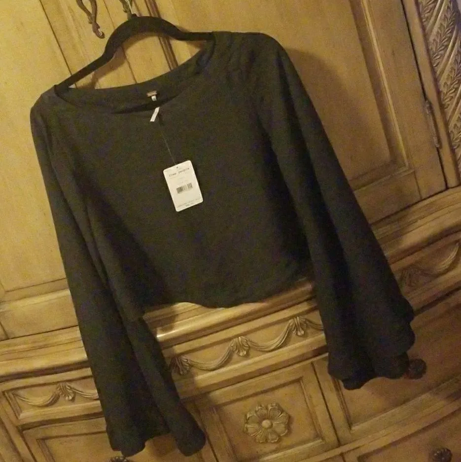 Free People black long sleeve shirt - Image 3