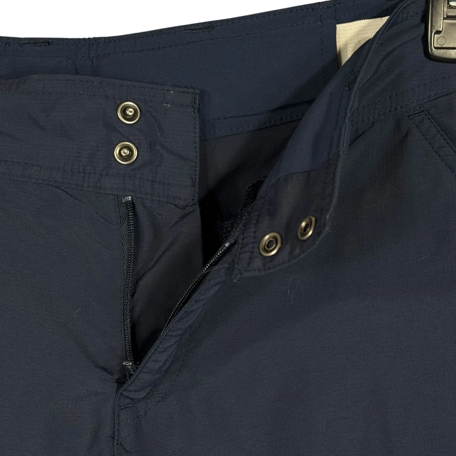 Columbia SZ 2 PFG Capris Pants Low-Rise Adjustable Waist Cargo Pocket Navy Blue - Image 3