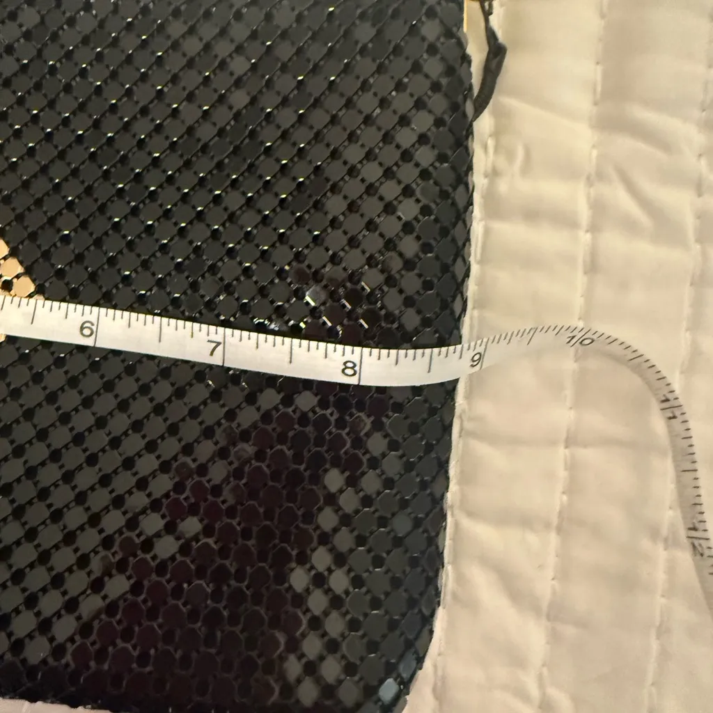 Vintage Black Mesh Crossbody Purse with Gold Diamond Detail - Image 7