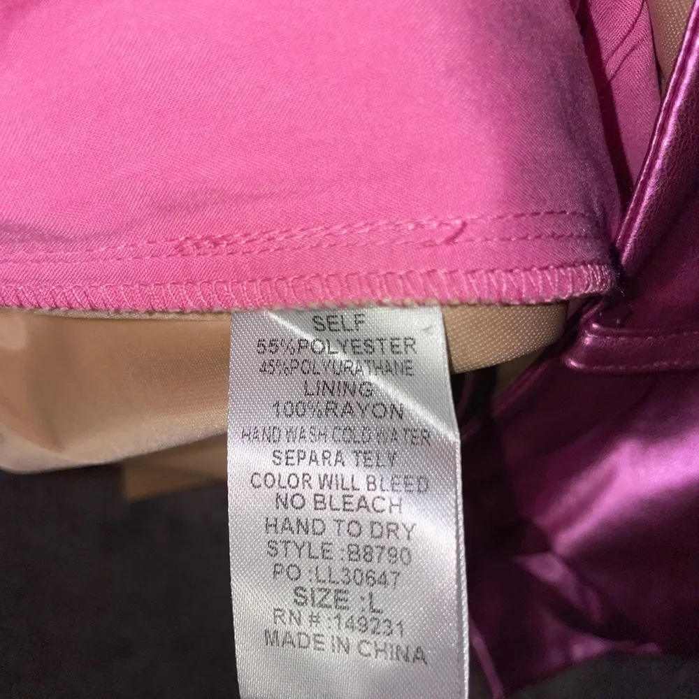 NWT Kori Faux Leather Shorts Women Size Large Pink Girly Feminine Cowgirl Party - Image 7