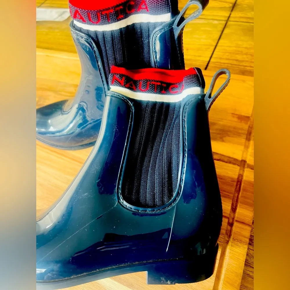 Náutica outdoor boots  size 10 women’s size - Image 2