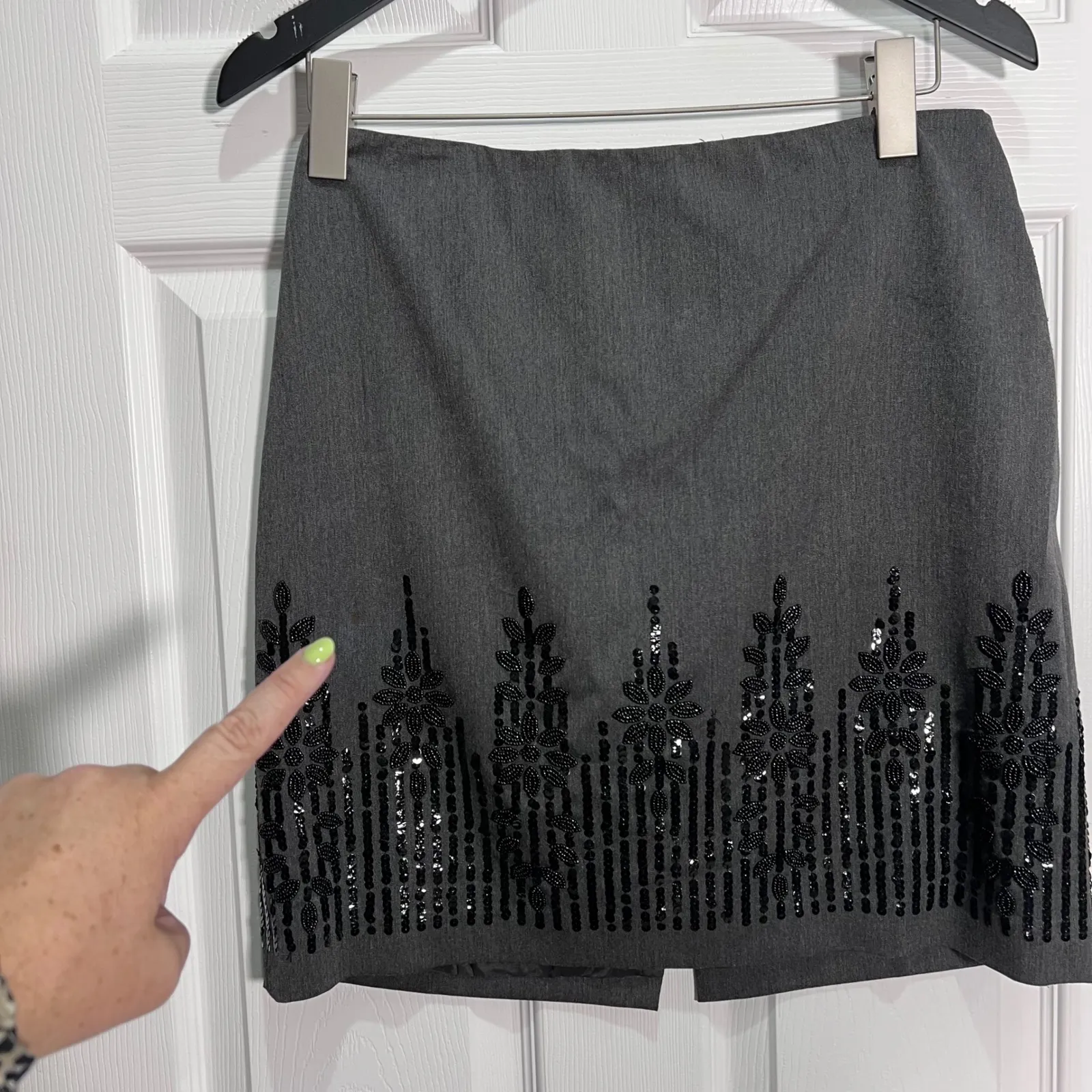 Kelly and Diane Gray Skirt Size 10 Beaded Sequin Embellished Cocktail Party Work - Image 9