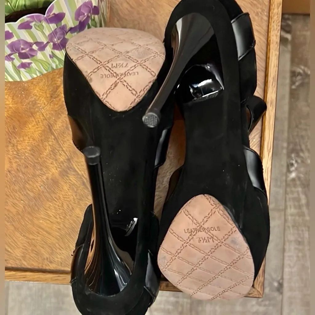 L.A.M.B. Elegant Black T Strap Suede/Leather Peep Toe Pumps Size 7.5 - Image 7