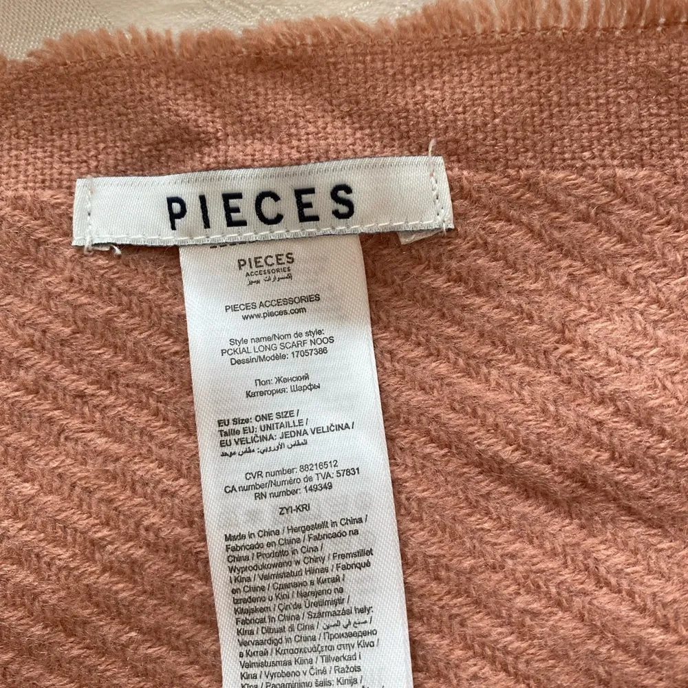 Pieces Scarf Blush With tassels 26x80 Pink - Image 4