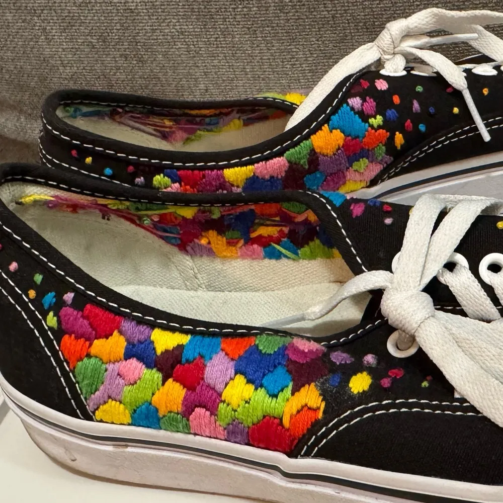 Vans Black Canvas with Embroidery Unisex Skateboard Sneakers - Image 3