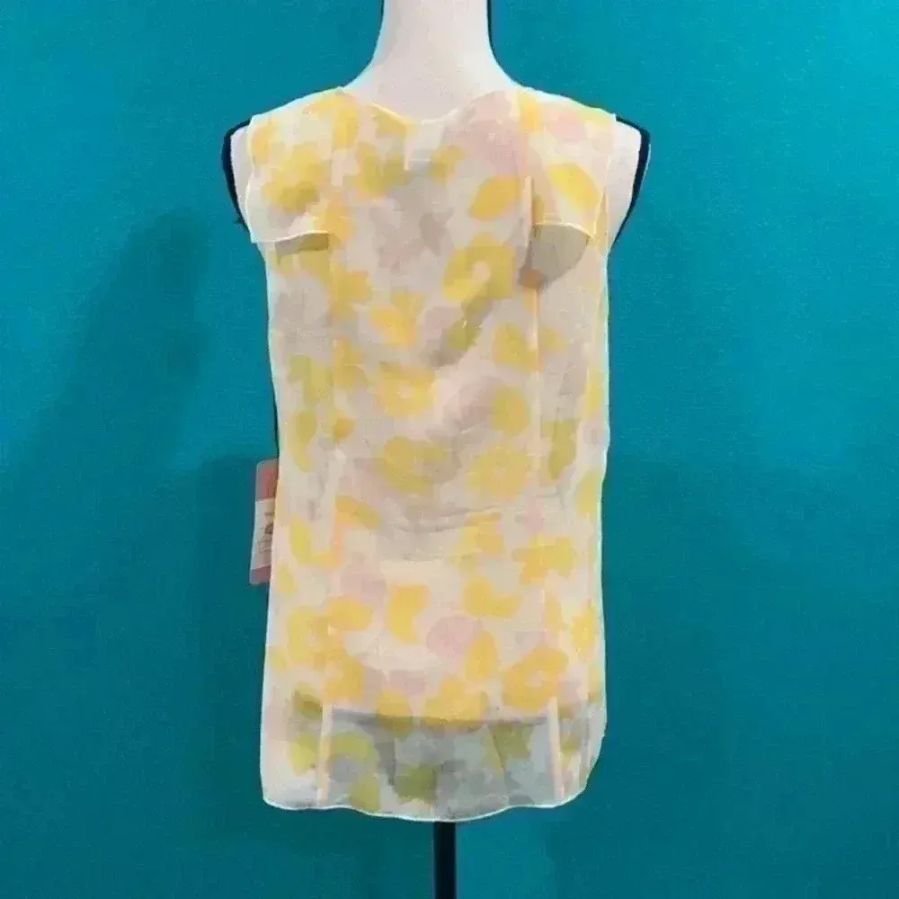 New with tags Cabi sheer tank top in size medium - Image 3