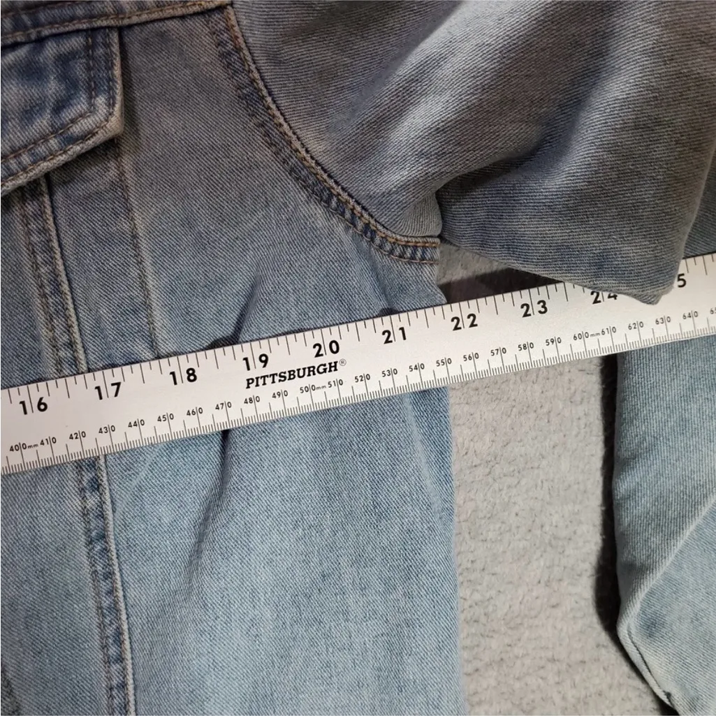 one 5 one Denim Jacket with AMAZING Peacock embroidery and sequins - Image 10