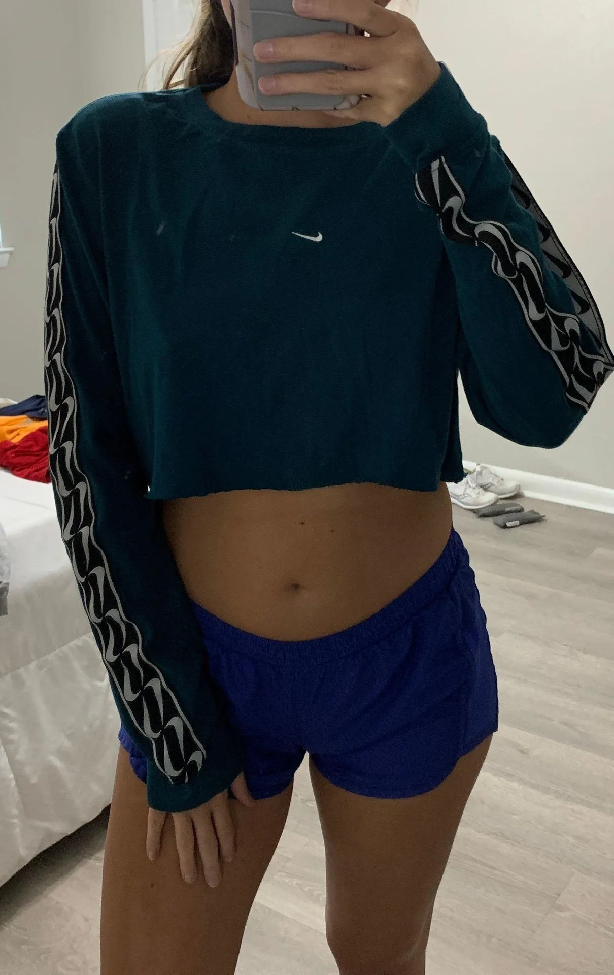 Nike Vintage Swoosh Crop Top - Image 2
