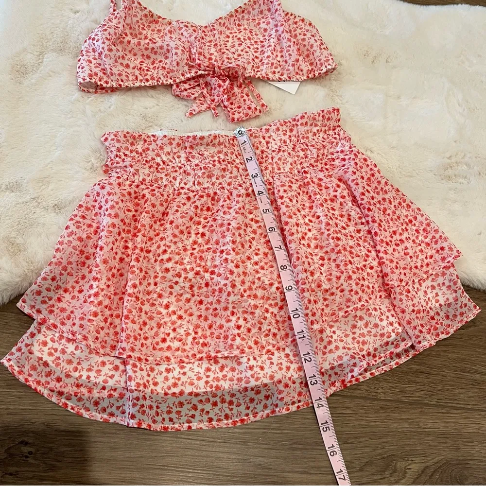 NWT  Two Piece Skirt Set Size Small - Image 5
