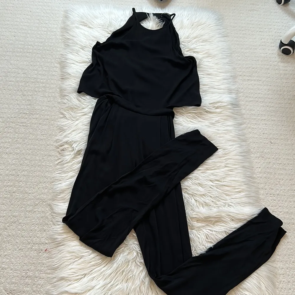 Black Halo Sleeveless Black Jumpsuit - Image 7
