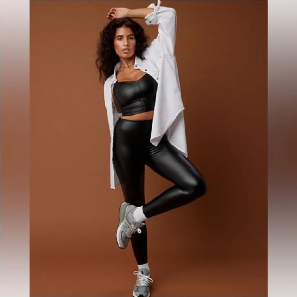 NWOT Aerie Offline Real Luxe Black Faux Leather Legging Sz Small - Image 2