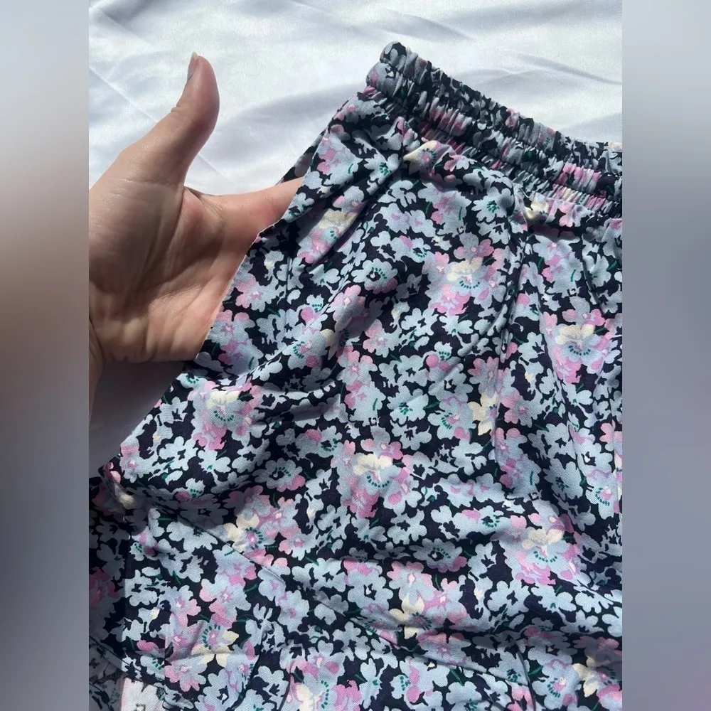 Mossimo Blue Purple Floral Ruffle Shorts Small - Image 4