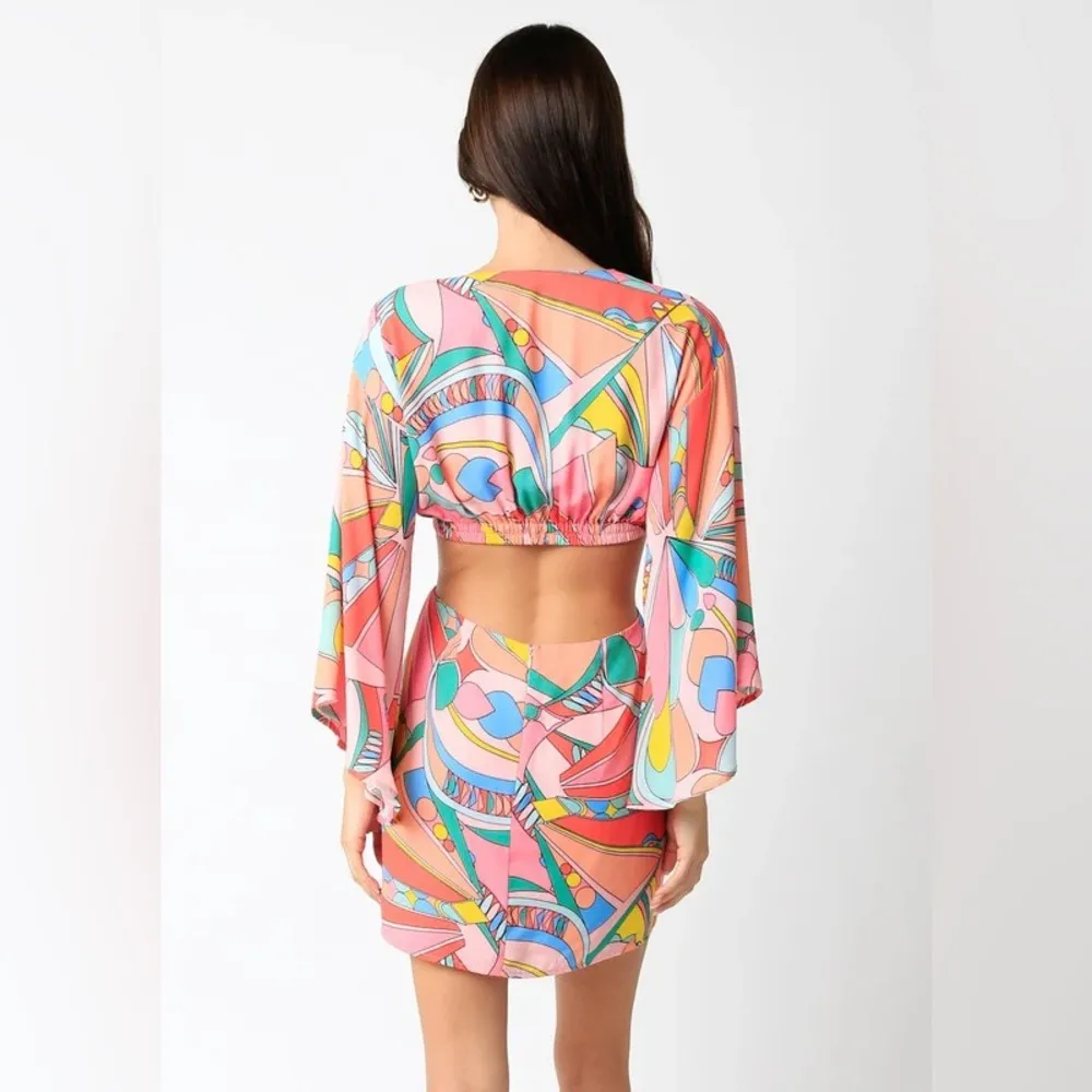 Groovy cutout mini dress long sleeve balloon o-ring bamboo go go satin go out - Image 4