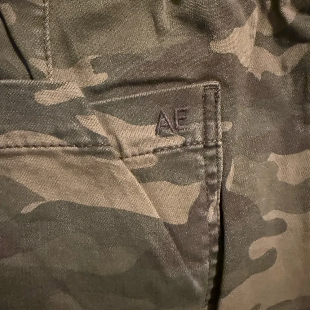 American Eagle Cargo Pants - Image 5