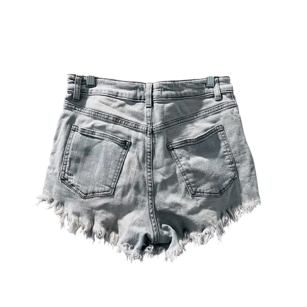 Just USA Button Fly Cut Off Denim Jean Shorts Size Medium Distressed Blue Pocket - Image 5