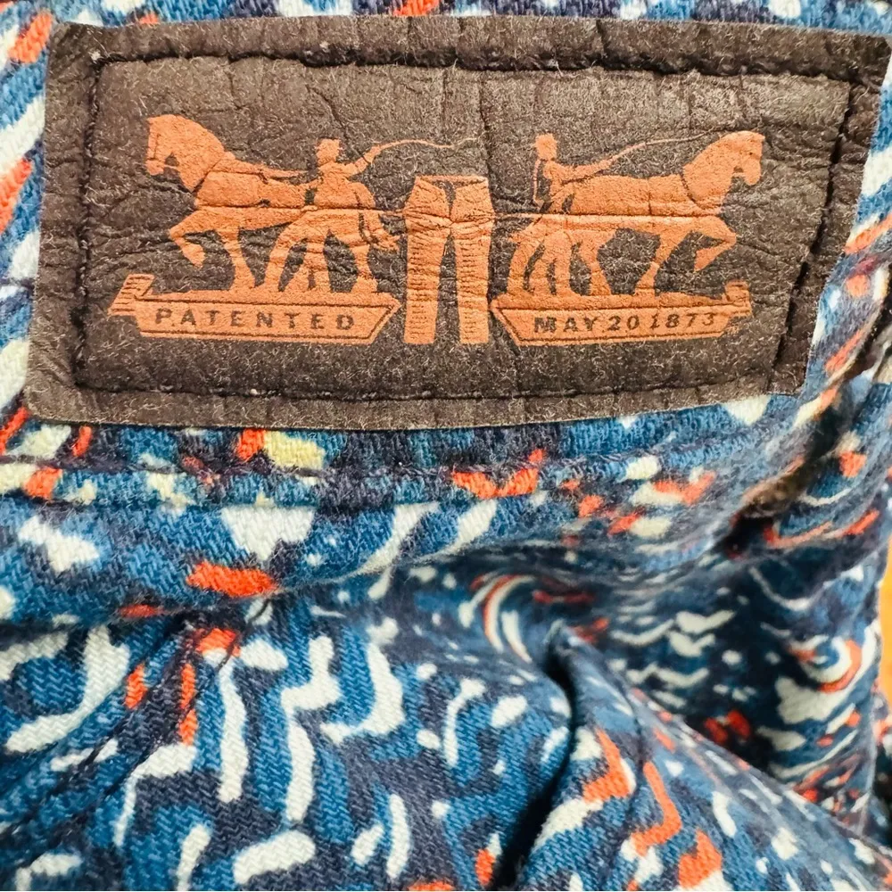 Levi's Blue Jeans with Artistic Pattern - Image 4