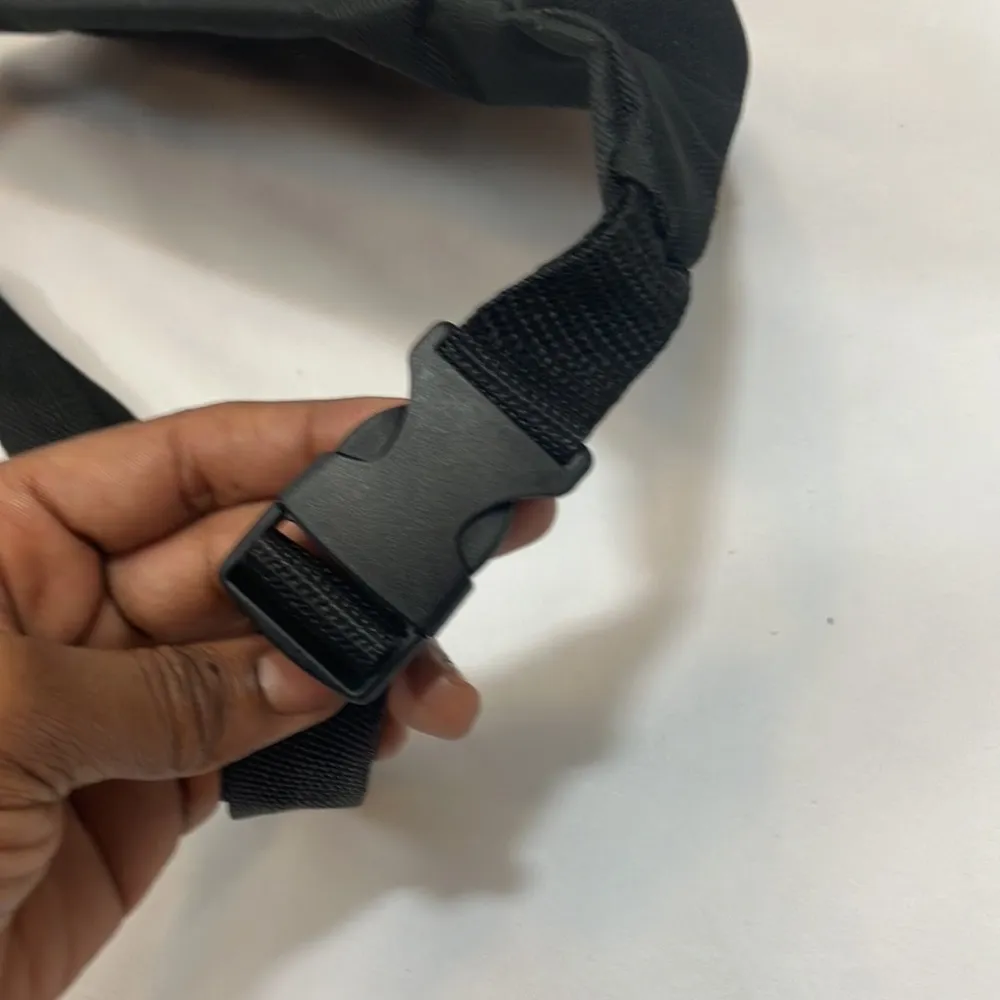 Selfie Addict Fannie Pack purse Black - Image 5