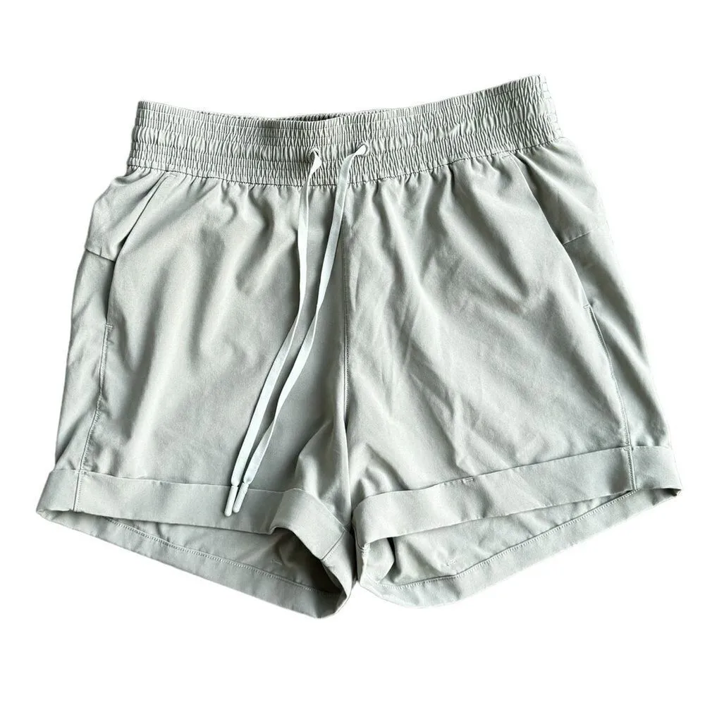 Lululemon Spring Break Away Short 3” in green - Image 4