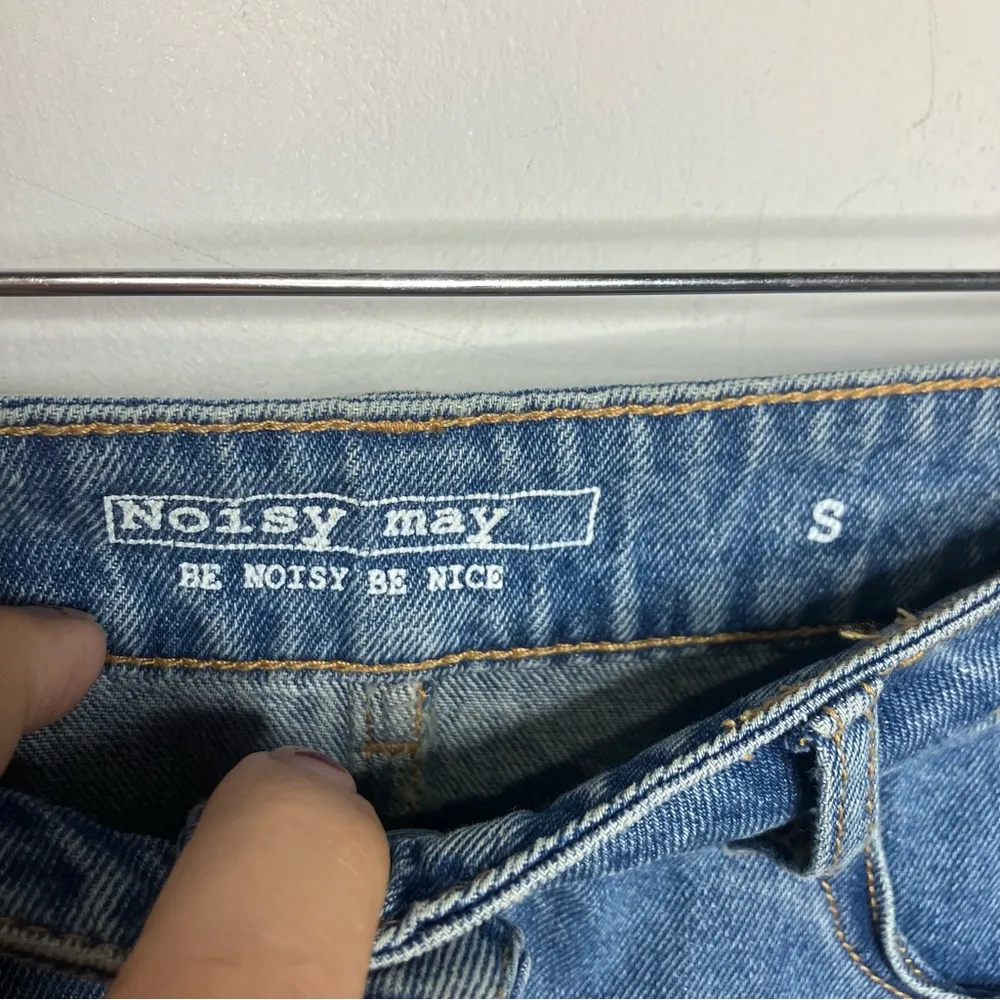 Noisy May short denim skater skirt size small button front - Image 3