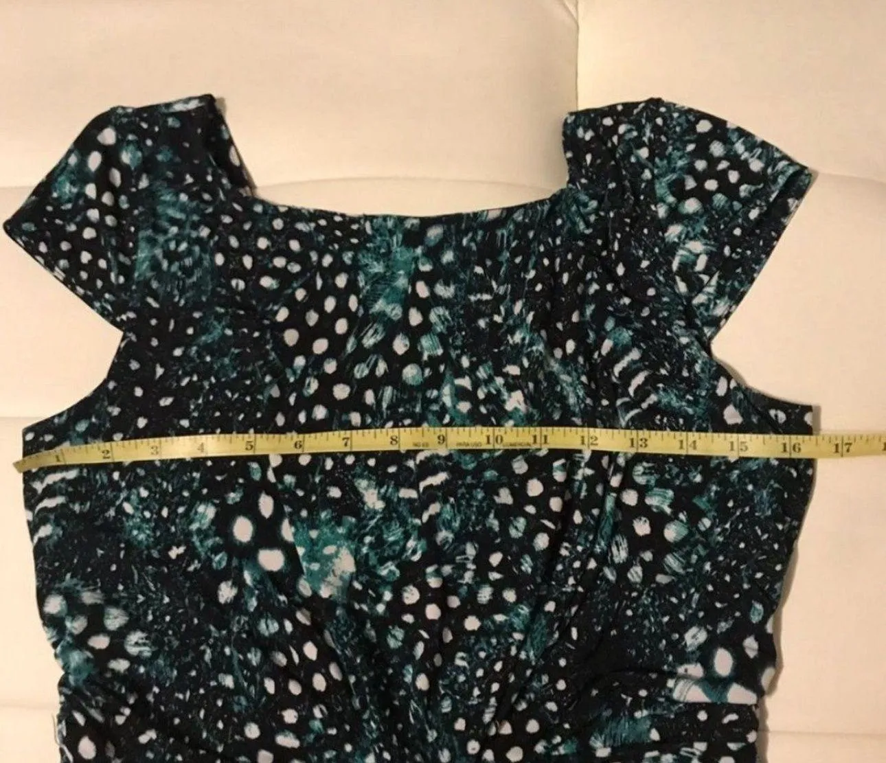 Victoria’s Secret Women Short Sleeve Green Animal Print Shift Dress Size Medium - Image 8
