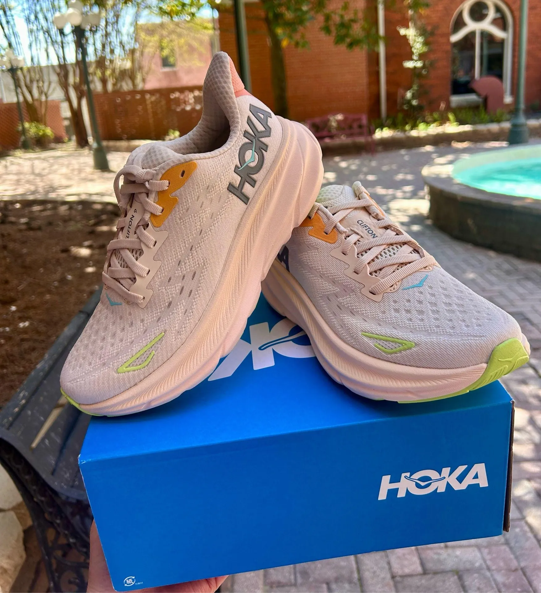 Hoka Clifton 9 Women’s 6 - Image 2