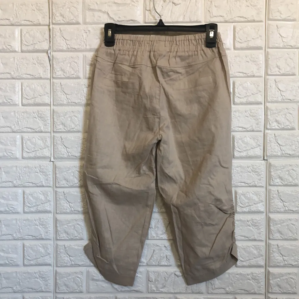 Chocolate brand light‎ tan 55% linen cinched Capri pants Size M - Image 4