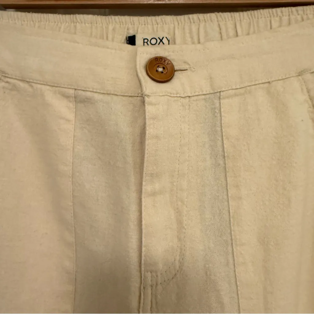 NWOT Roxy Oceanside Button Pants - Image 5