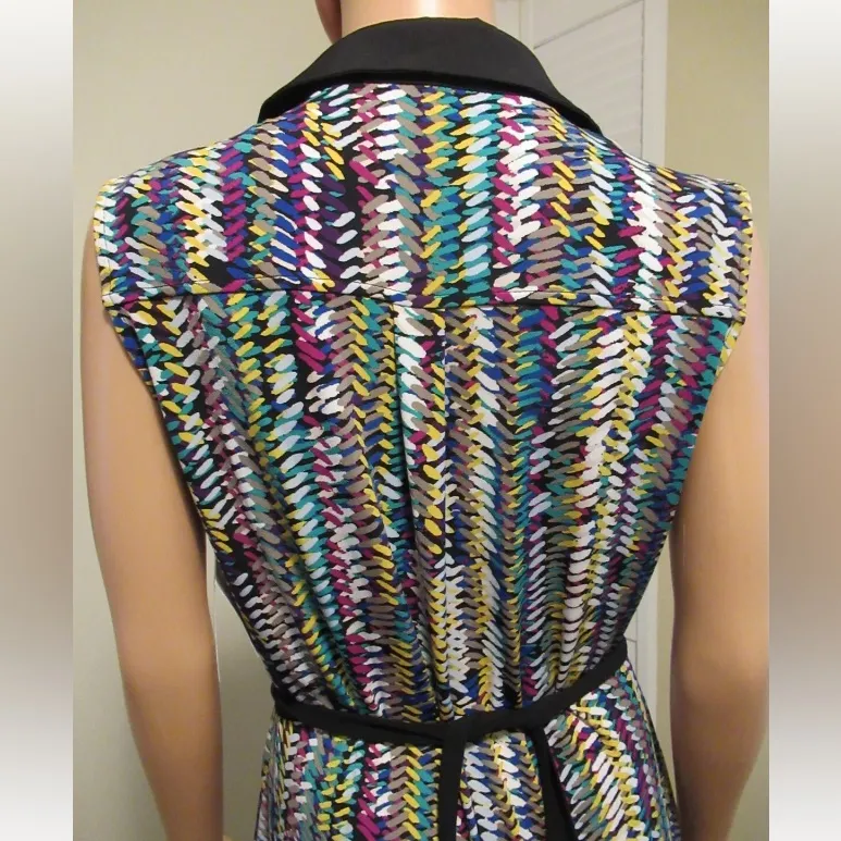 Liz Claiborne Size Small NWT Stretch Collared Button Up Colorful Printed Dress - Image 6