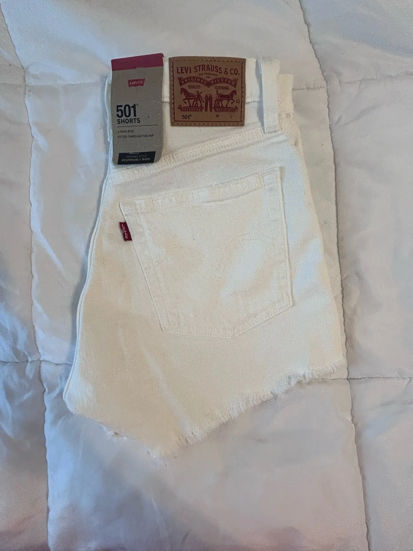 Levi’s 501 Shorts - Image 4