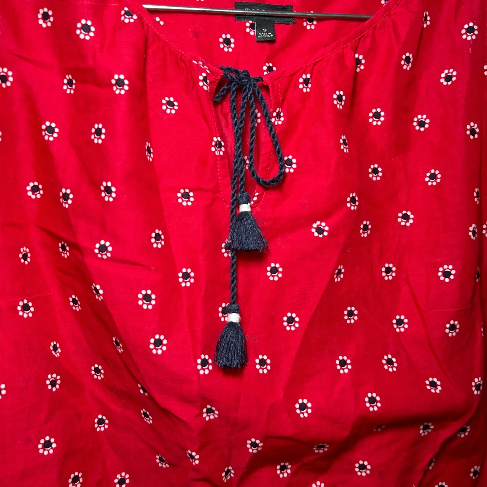 Talbots Red Paisley Floral Print Tassel Tie Neck Tunic Top Size S bandana boho - Image 2