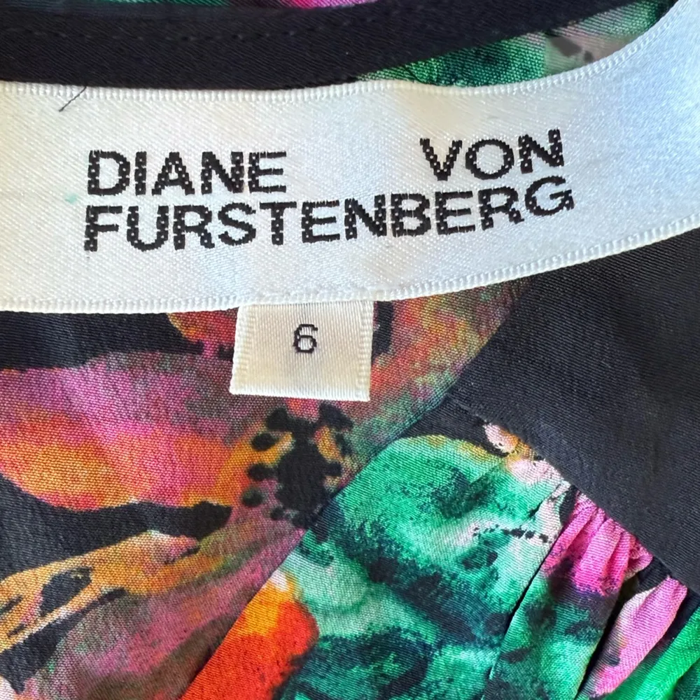 Diane von Furstenberg Silk Black Floral Print Silk Midi Dress size 6 (S) - Image 15