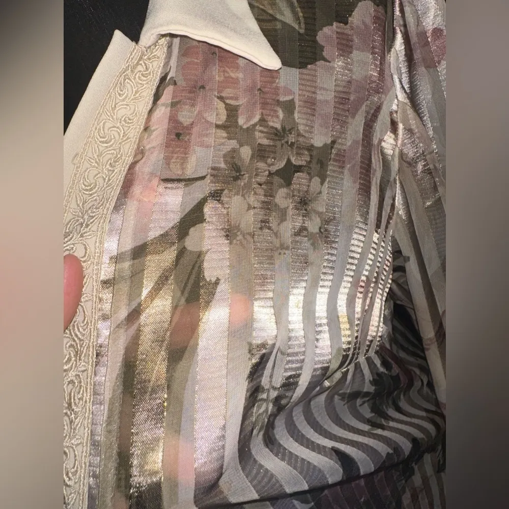 EUC R&M RICHARDs DUSTER JACKET ROSE METALLIC W LACE APPLIQUÉ LIGHTWEIGHT SZ 16W - Image 2