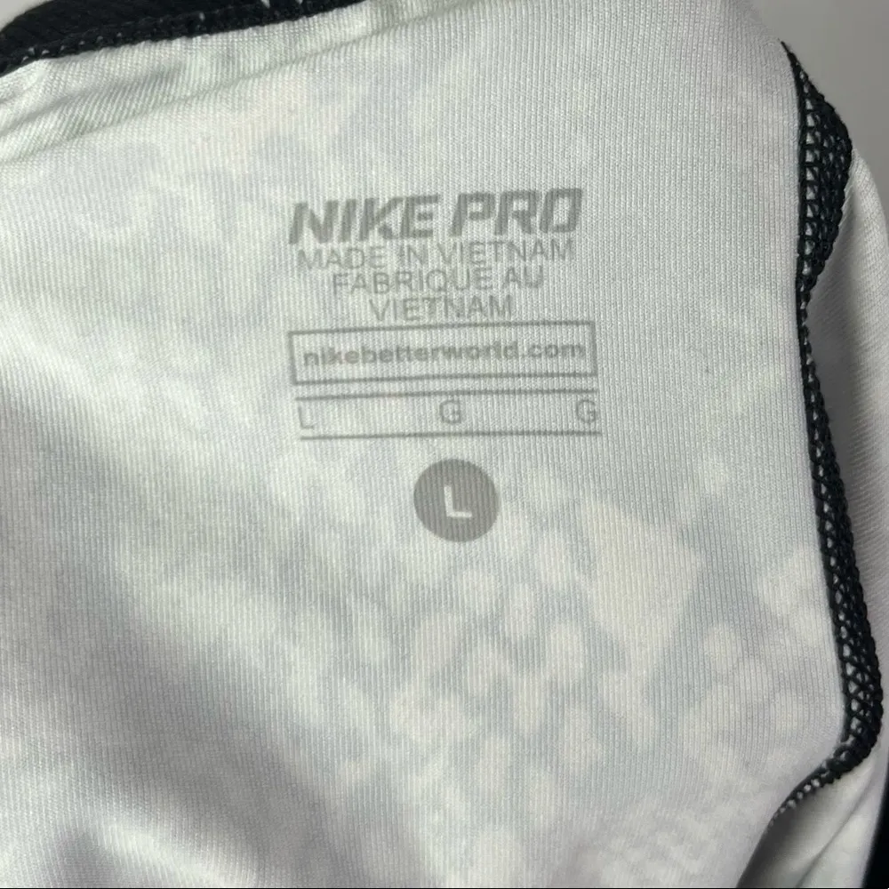 Nike Pro Black & White Snake Print Compression Athletic Shorts L - Image 6