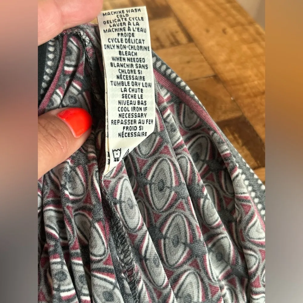 Argyle Geometric print black burgundy 3/4 sleeve classic style dress - Image 2