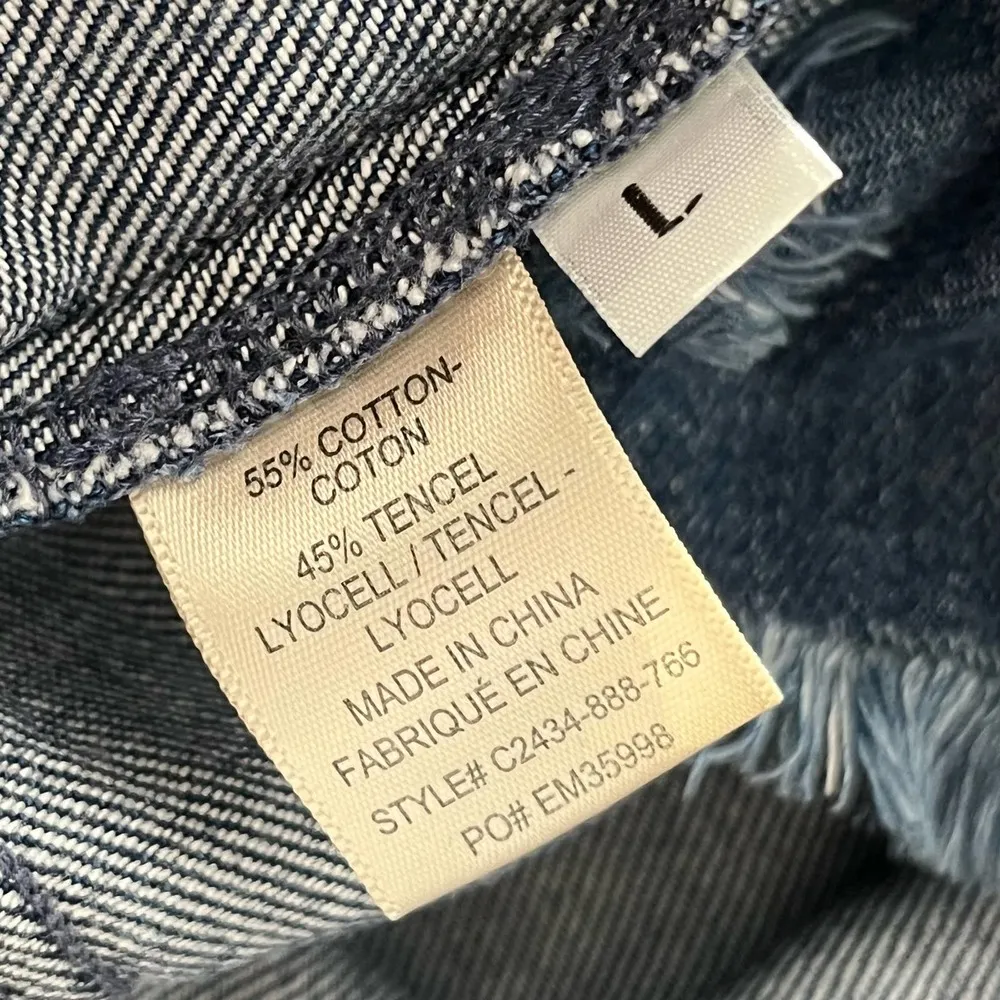 Cloth & Stone Raw Hem Denim Shirt - Size L - Image 6