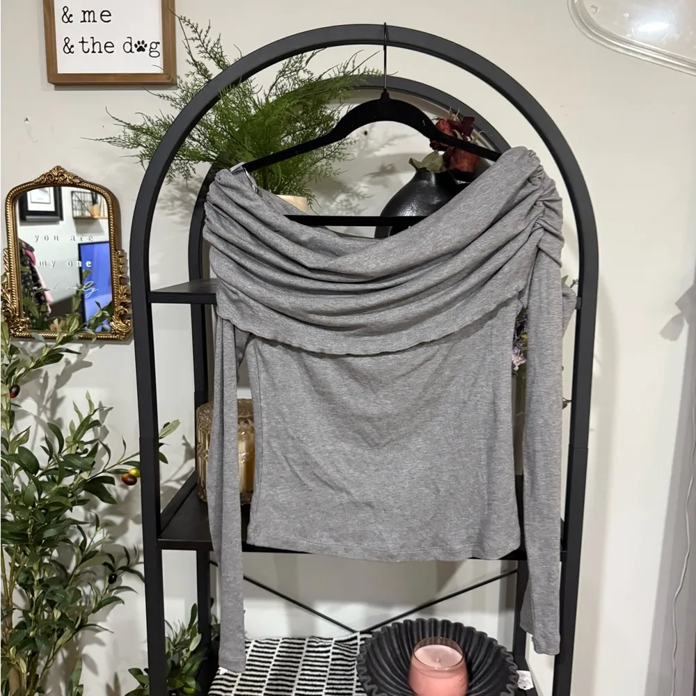 MELLODAY Gray Off-the-Shoulder Sweater with Elegant Drape size large - Image 2