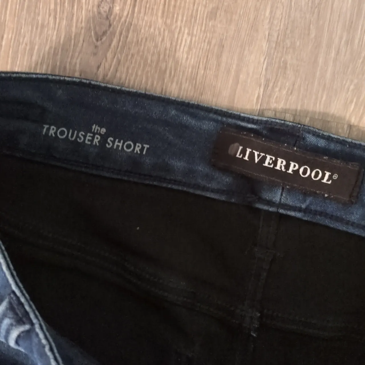 Liverpool The Trouser Shorts Size 0 - Image 4