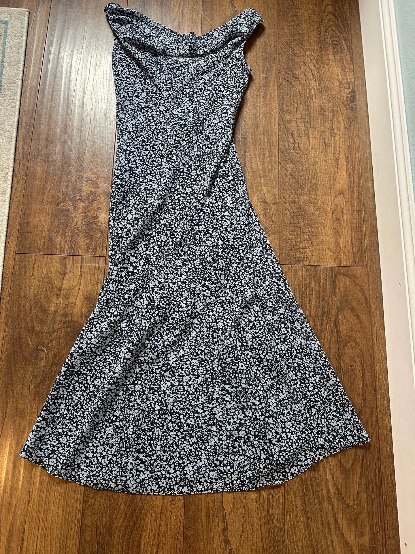 Floral Abercrombie Midi Dress - Image 3