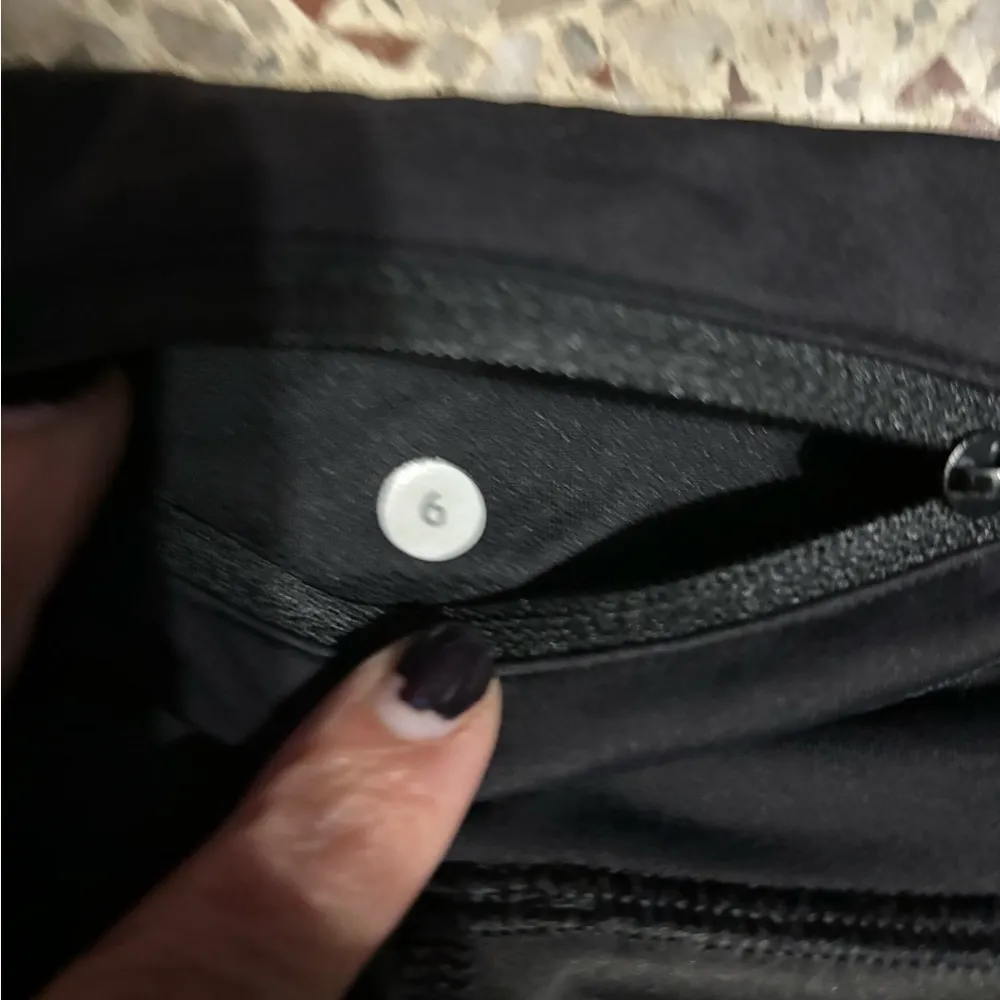 Lululemon legging black size 6 - Image 9
