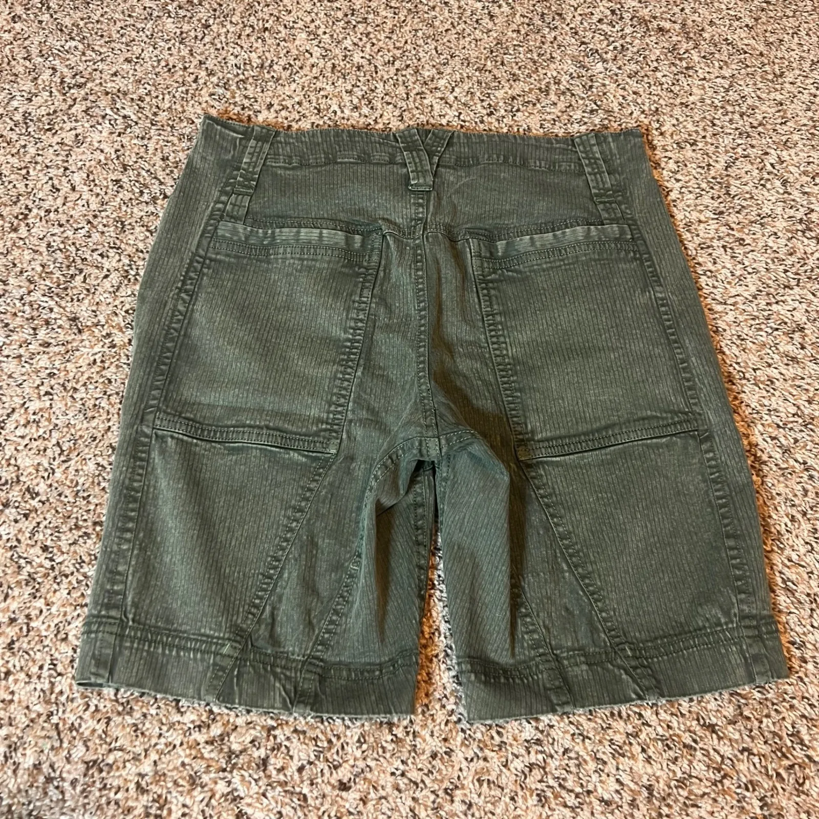 Free People Movement Women's‎ Olive Green Corduroy Shorts Size 10 - Image 7