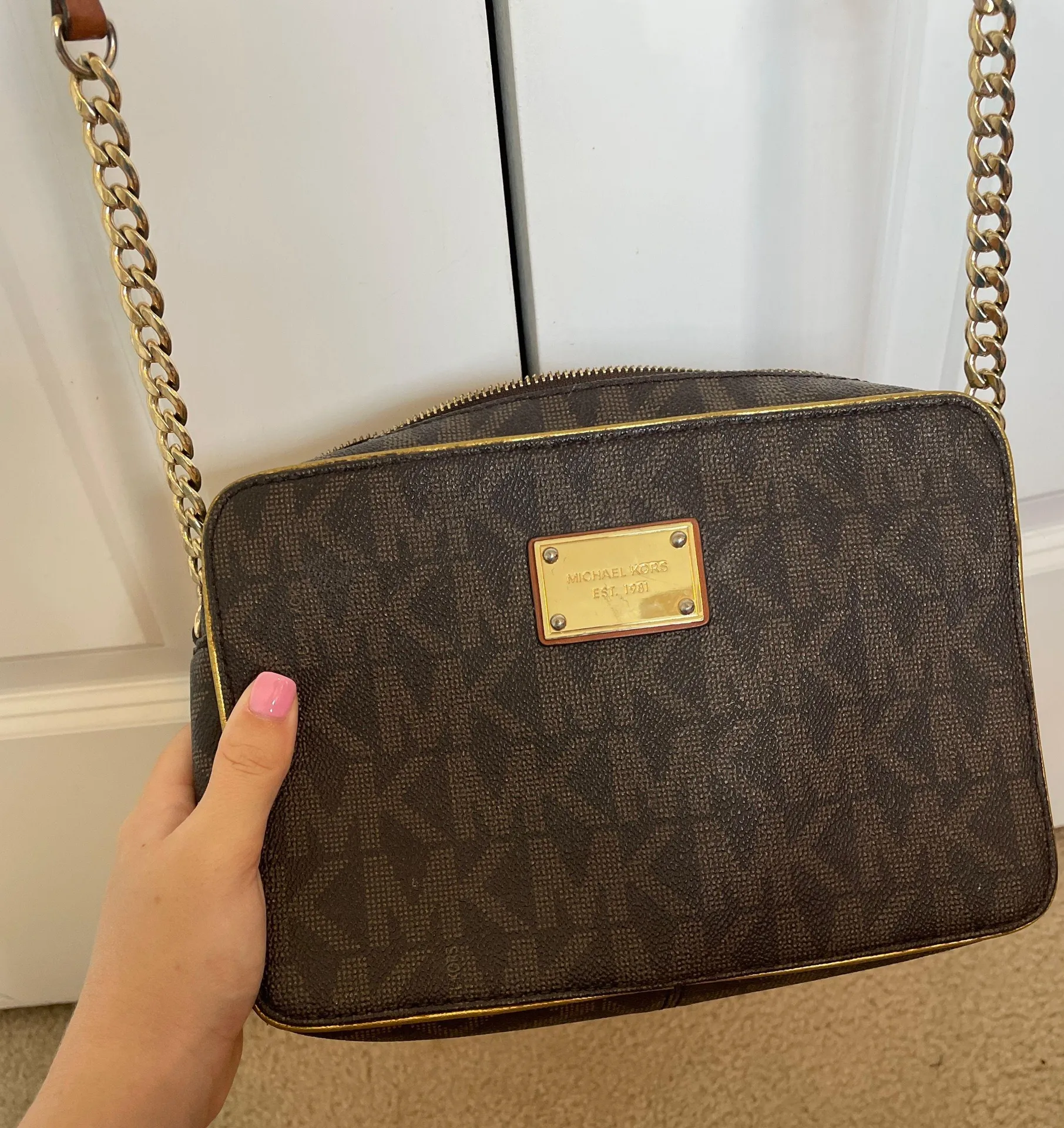 Michael Kors Crossbody Handbag - Image 2