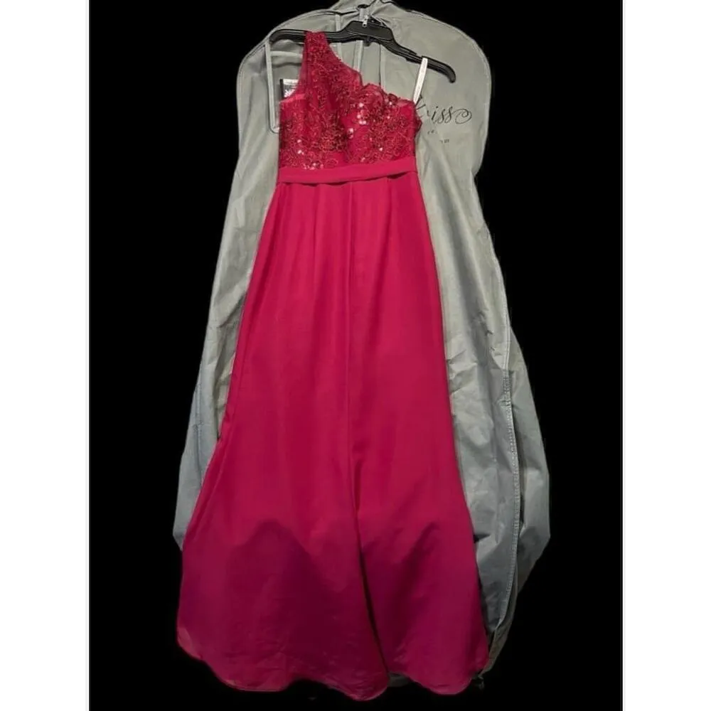Size 0 pageant/prom/evening/bridesmade dress. Wore 1 time.Comes with garment bag Red - Image 4