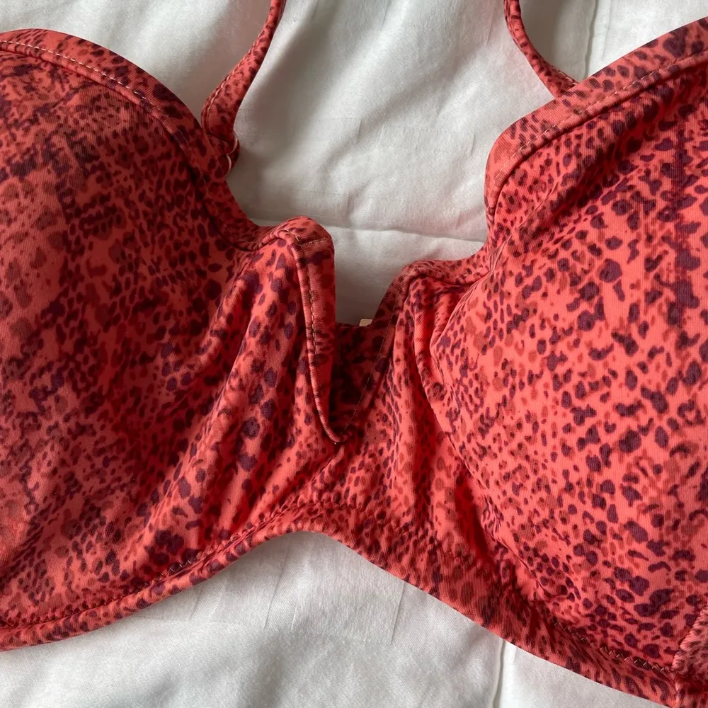 NWT  Reddish Orange Underwire Swimsuit Bra Top - Image 4