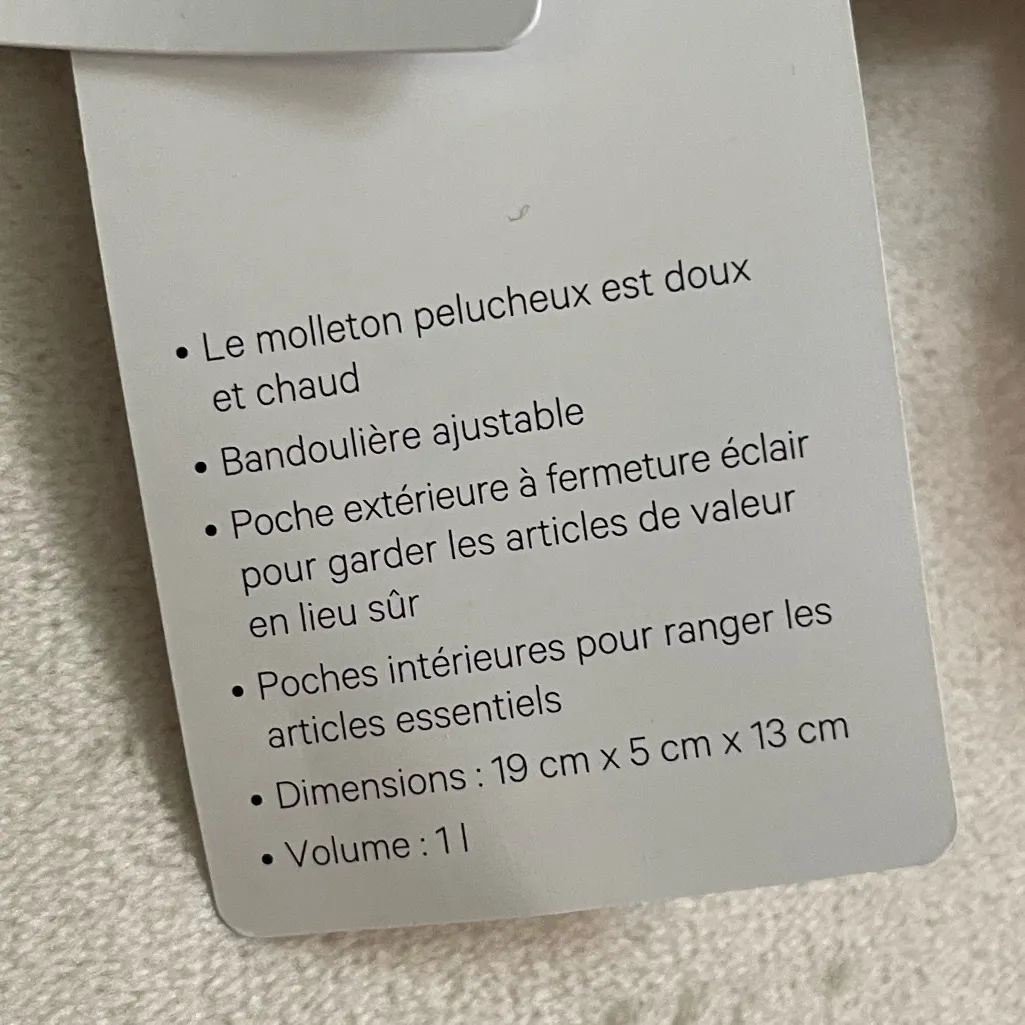 Lululemon NWT Everywhere Belt Bag Plush Fleece Strawberry Milkshake Pink 1L - Image 11