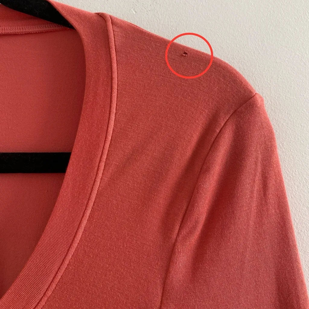 Wolford Coral Como Scoop Neck Half Sleeve Seamless Shirt Size Large *FLAW* Pink - Image 5