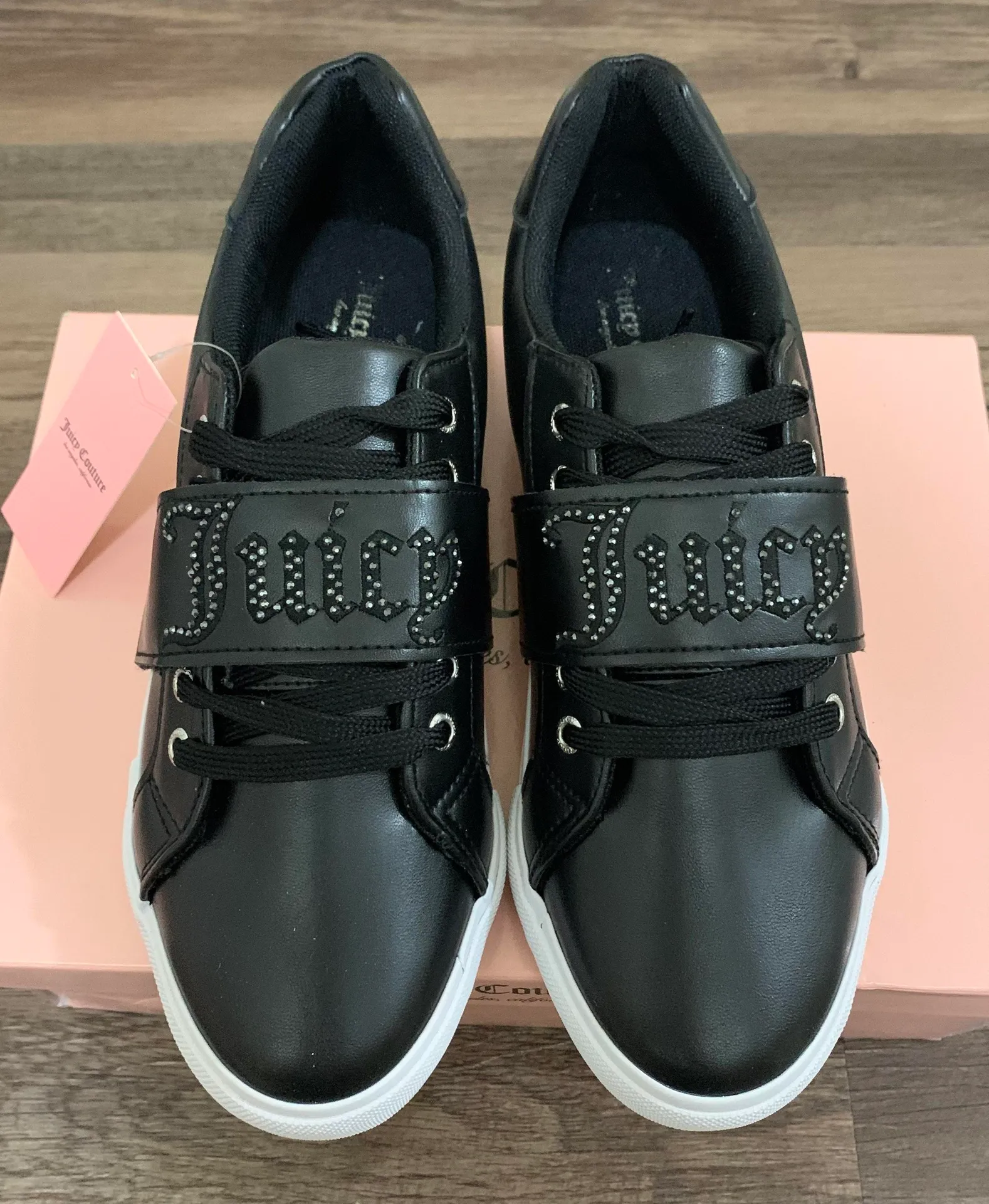 Black & White Cartwheel Sneakers - Image 5