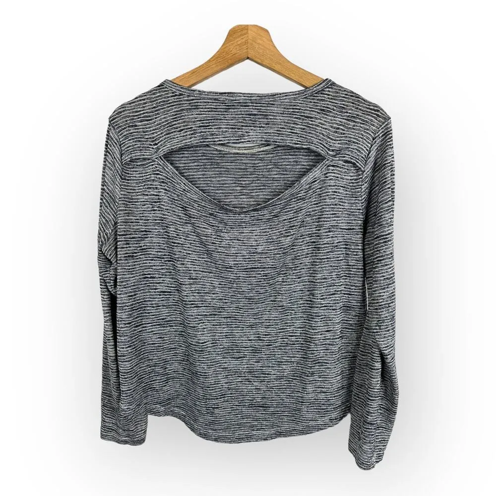 Athleta Womens size XS Breezy Long Sleeve Cutout Back Striped Workout Top Blue - Image 3