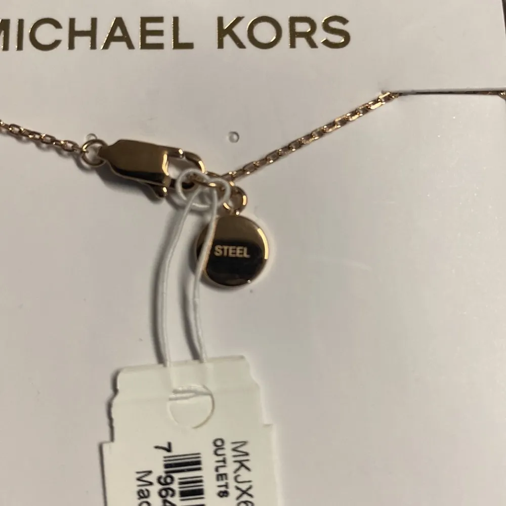 NWT Michael Kors Gold Tone Steel Disc Pendant 18in Necklace - Image 5