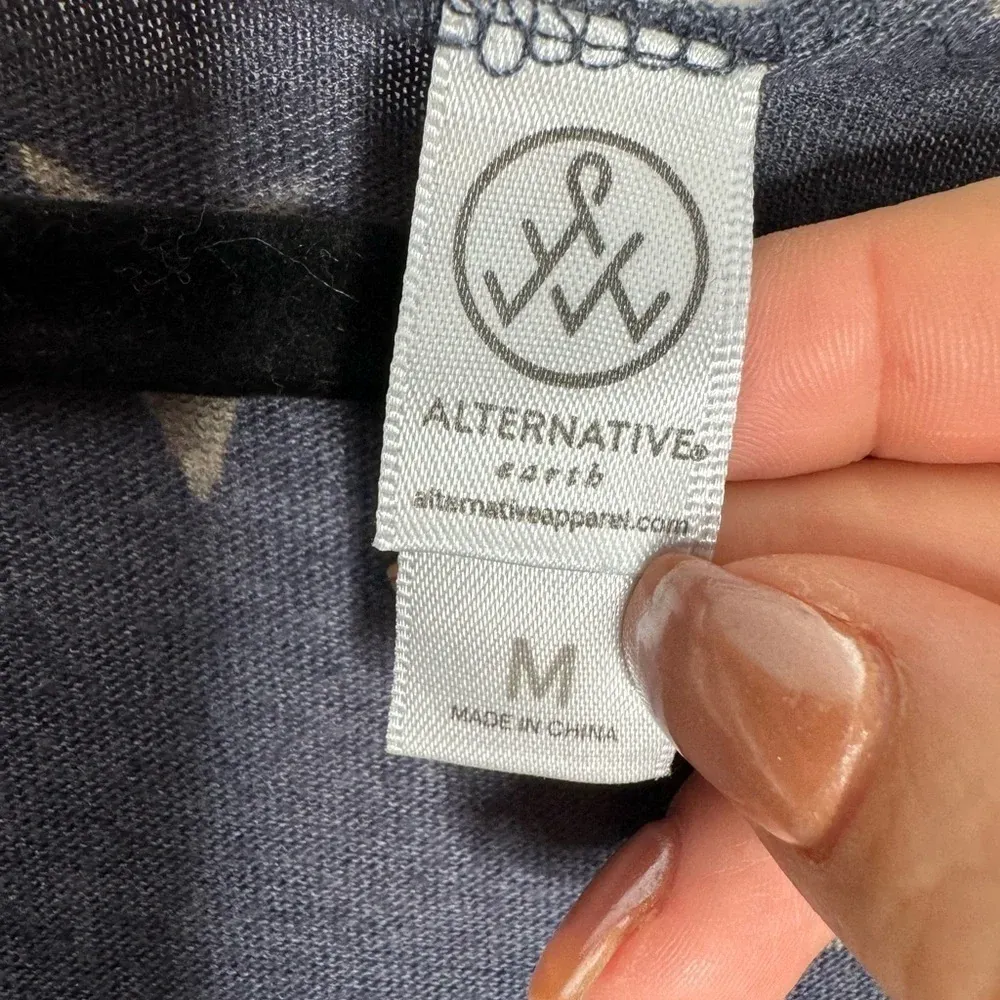 RED WHITE AND ROSÈ STAR Vineyard‎ Tank Size Medium Blue - Image 3