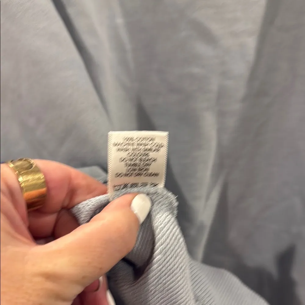 Able Light Gray Quarter - Image 6